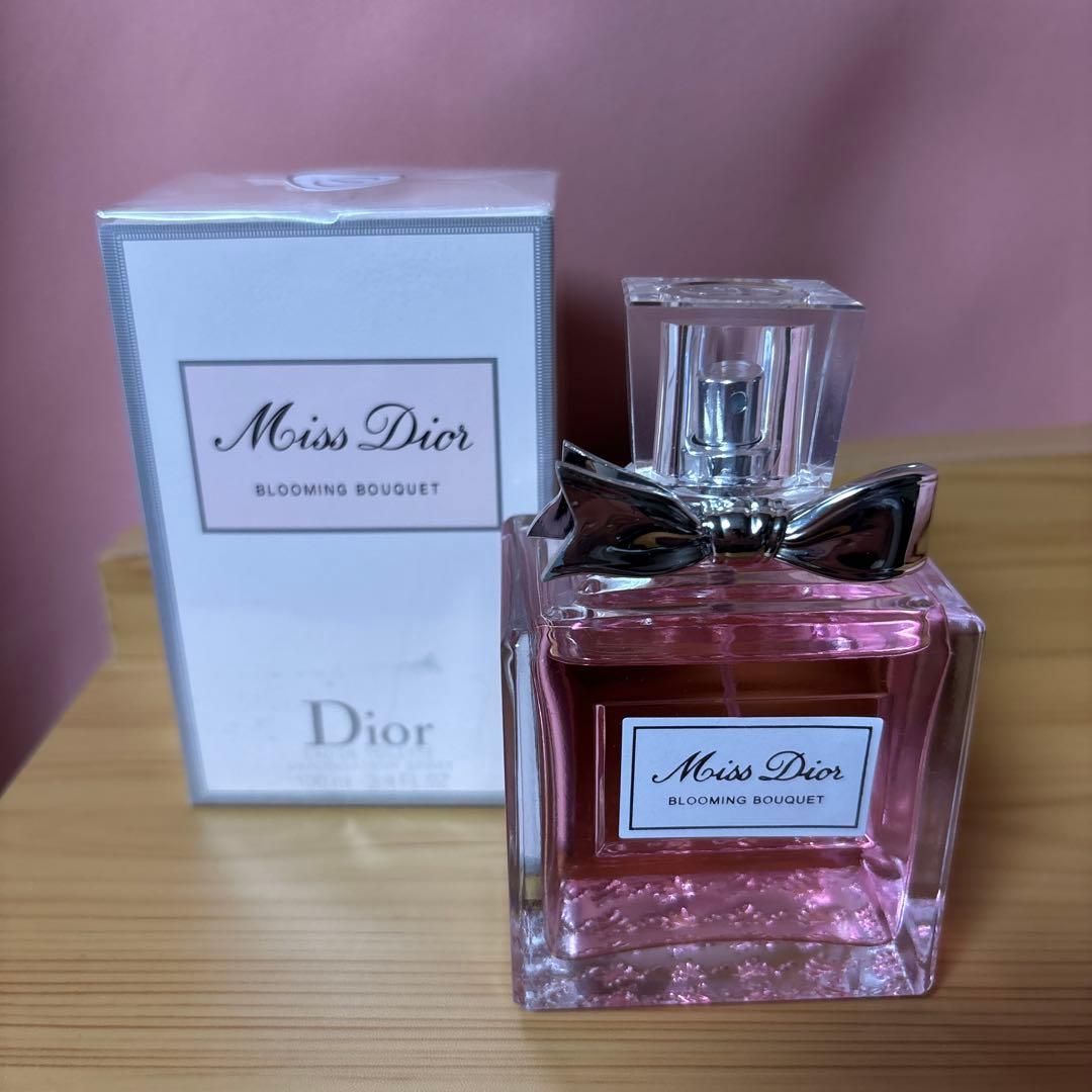 Christian Dior ブルーミングブーケ 100ml新品