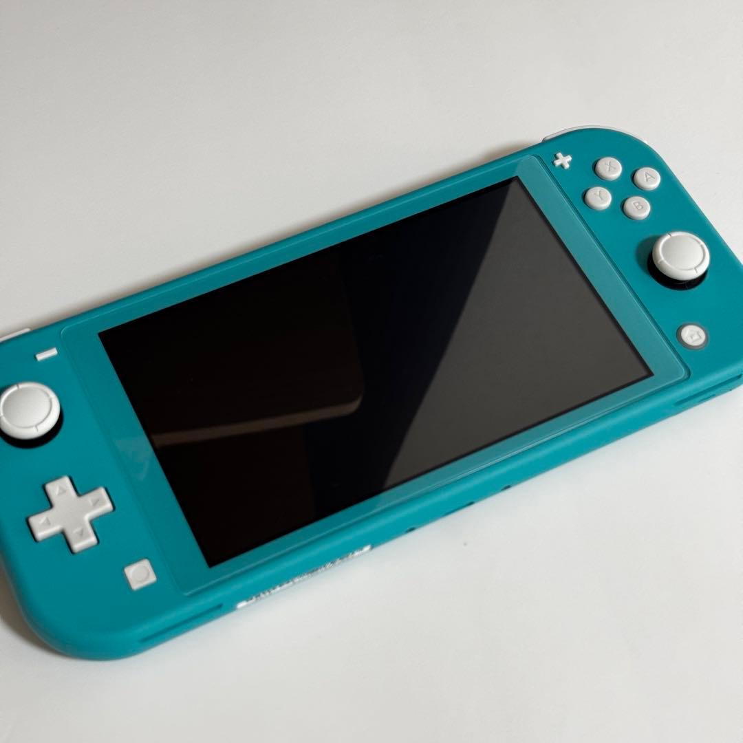 Nintendo Switch light ターコイズブルー　スイッチライト