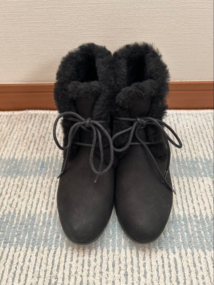 UGG アグ ムートンブーツ ショートブーツ レースアップ ブラック 23.5