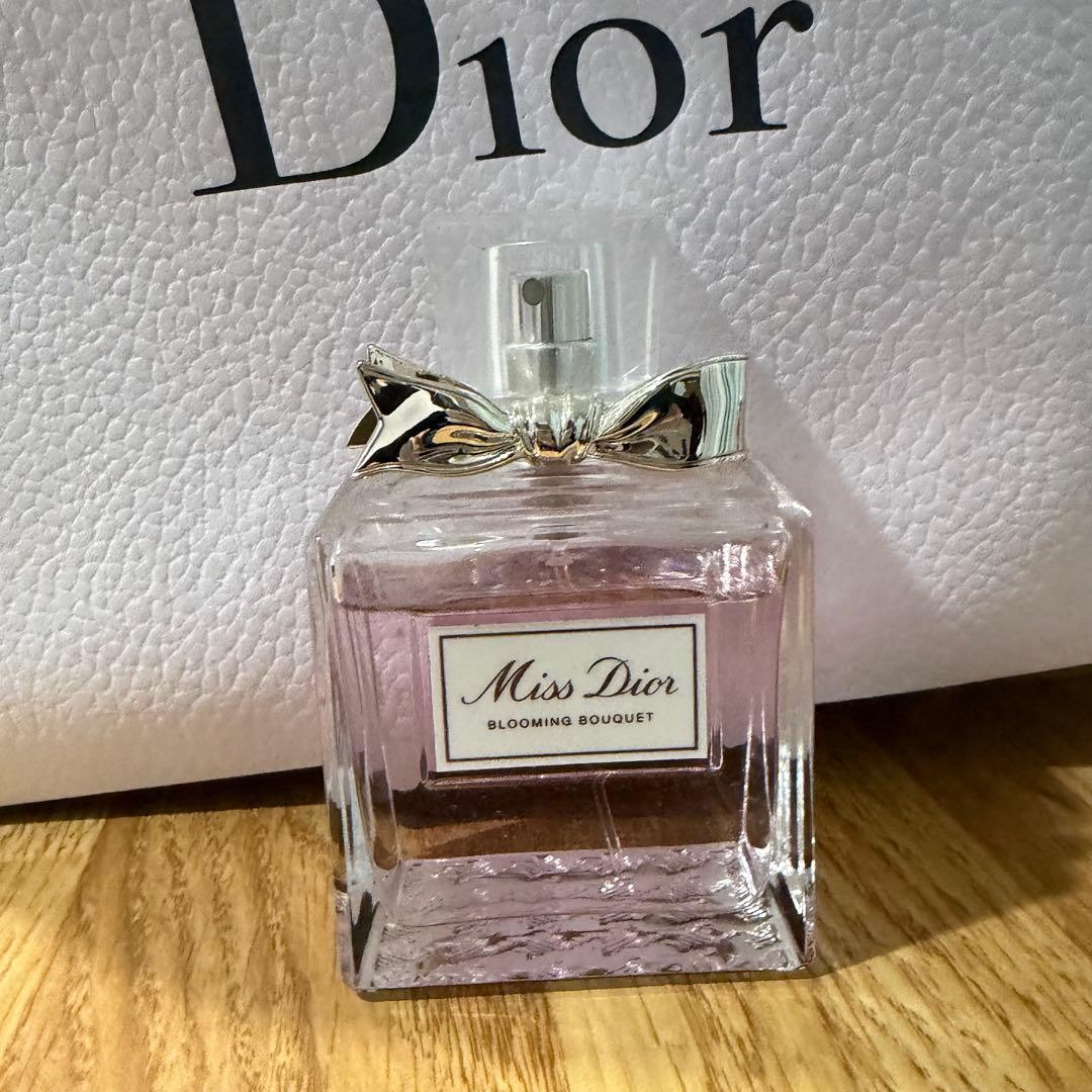ミス ディオール ブルーミング ブーケ　オードゥトワレ100m 10ml