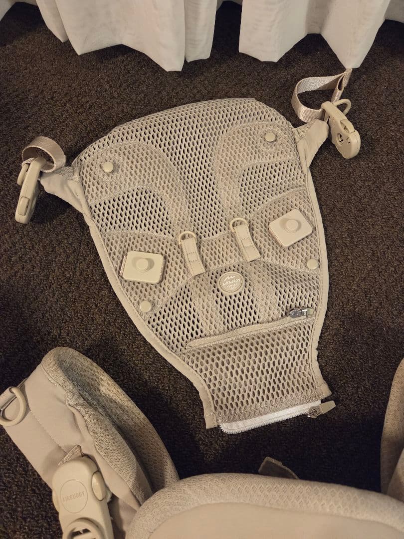 エアバギーベビーキャリア　抱っこ紐