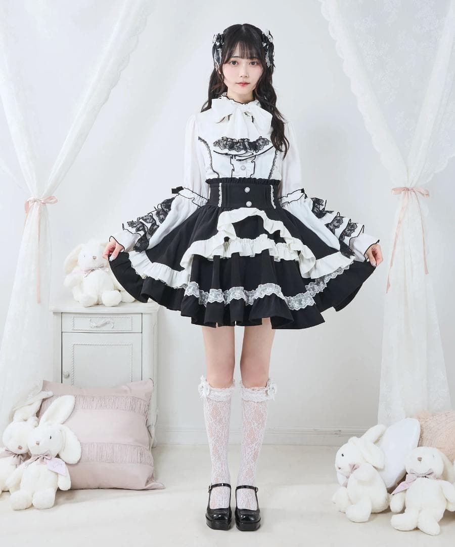 フリルハイネックレースリボンプリンセスブラウス(ホワイト×ブラック４Lサイズ)