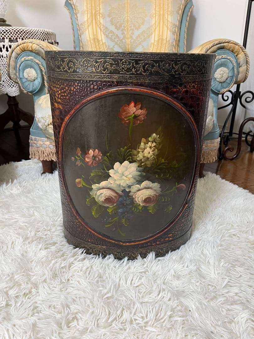 なな❣️アンティーク調 ダストBOX 物入 収納 ドールペイントヴィンテージ