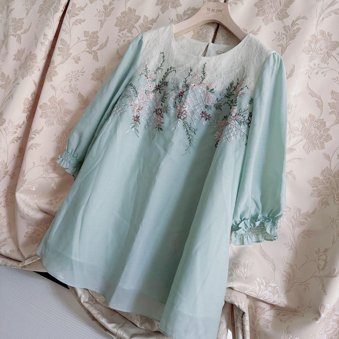 美品 大きいサイズ ローズティアラ レース 刺繍 チュニック