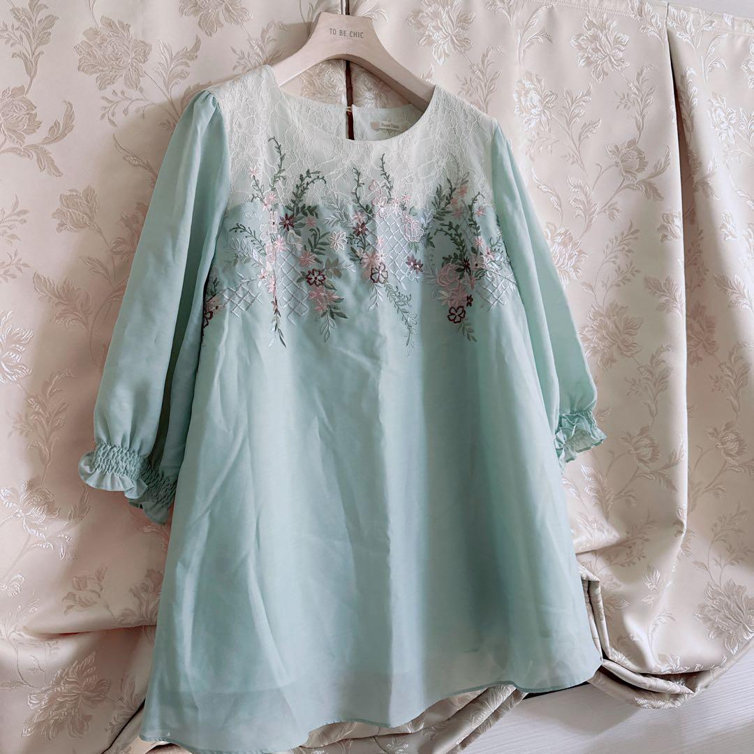 美品 大きいサイズ ローズティアラ レース 刺繍 チュニック