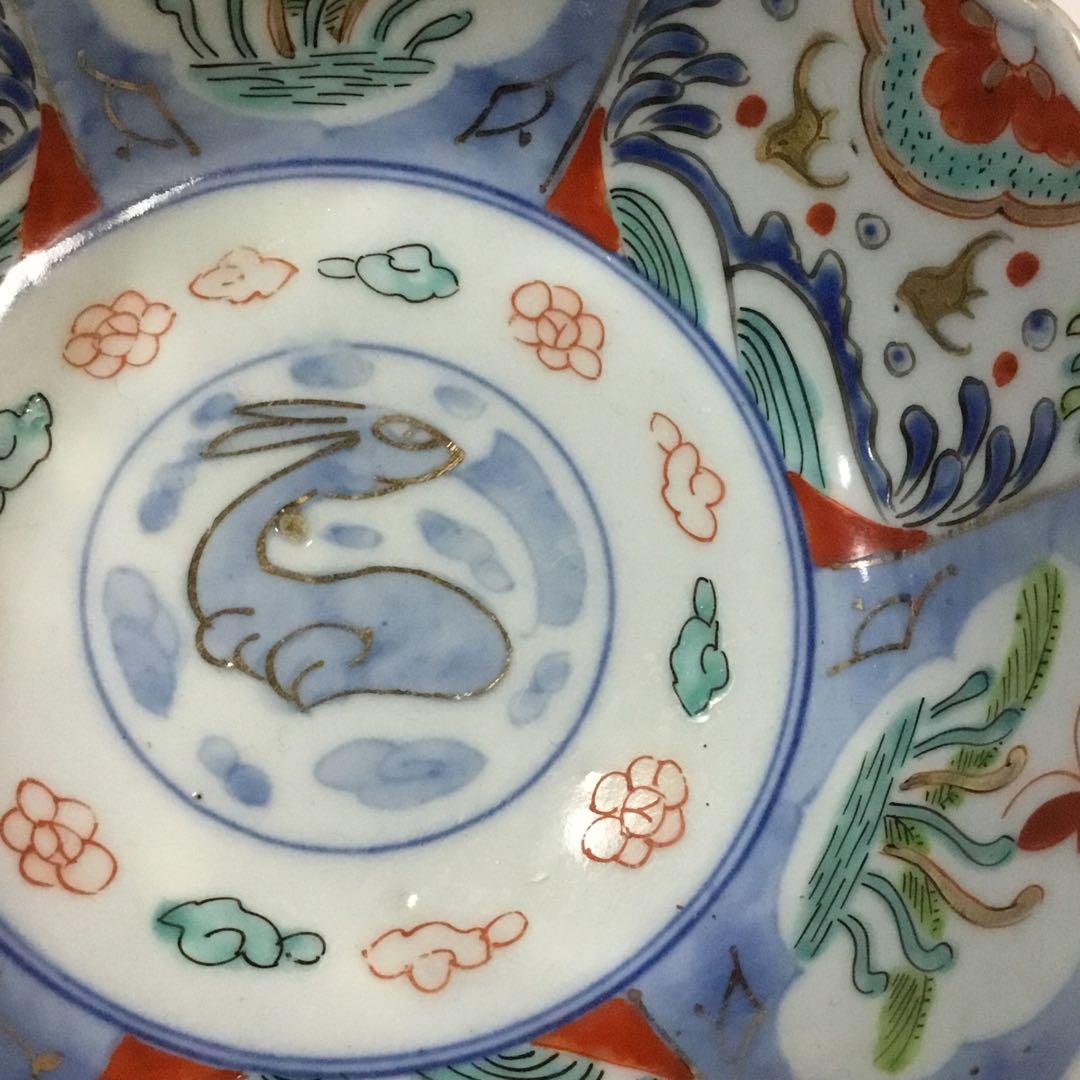 入れ子の色絵の鉢