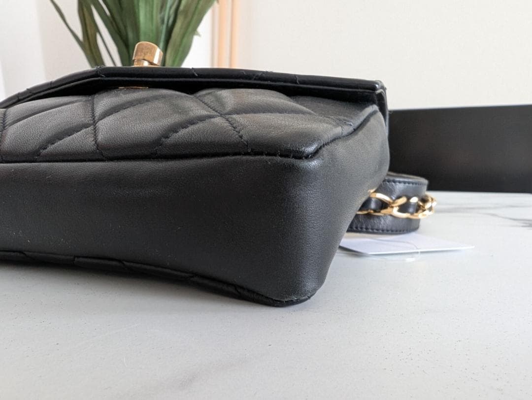 シャネル ウエストポーチ マトラッセ ラムスキン ヴィンテージ 黒