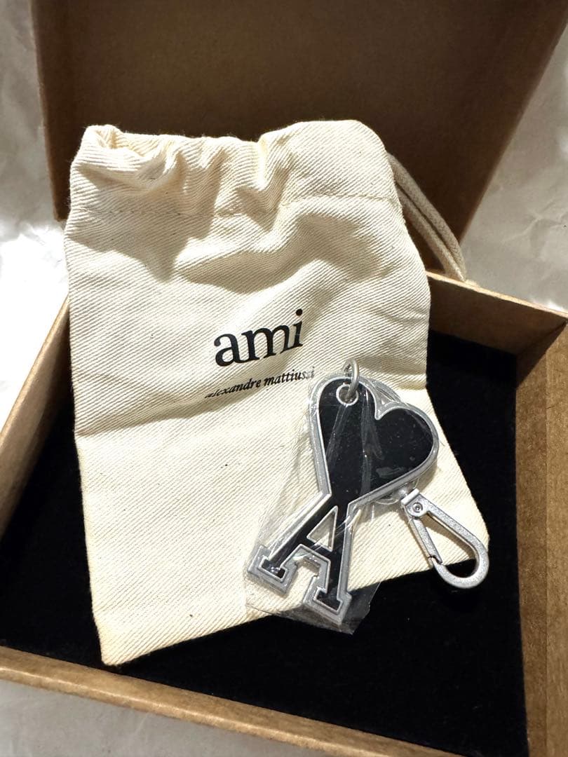 【箱付き】アミパリ Ami de Coeur キーリング レッドorブラック