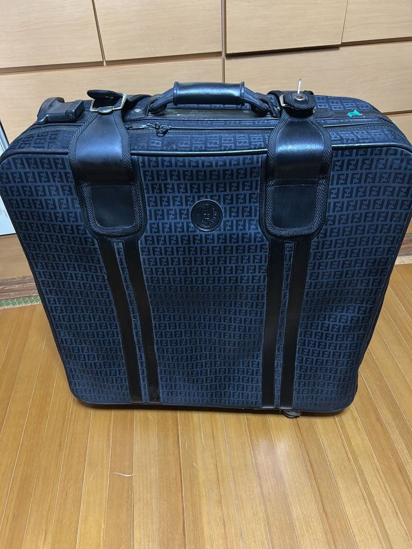 Fendi キャリーバック