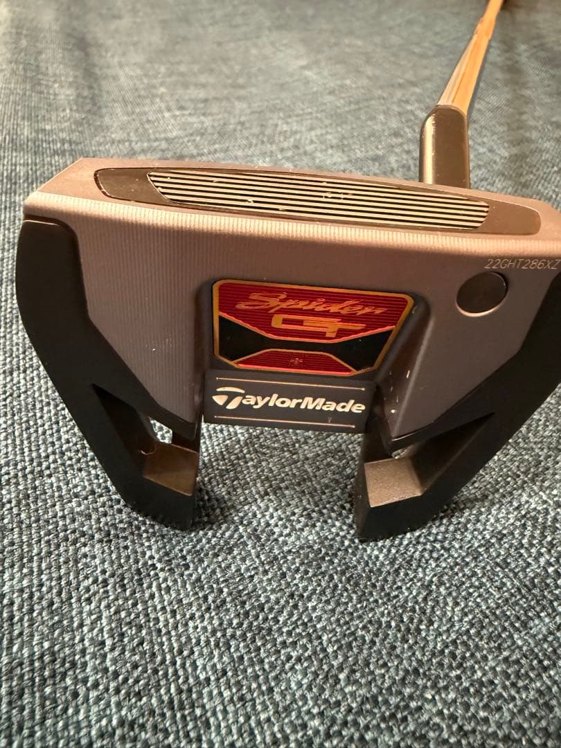 テーラーメイド　パターGT 33インチ