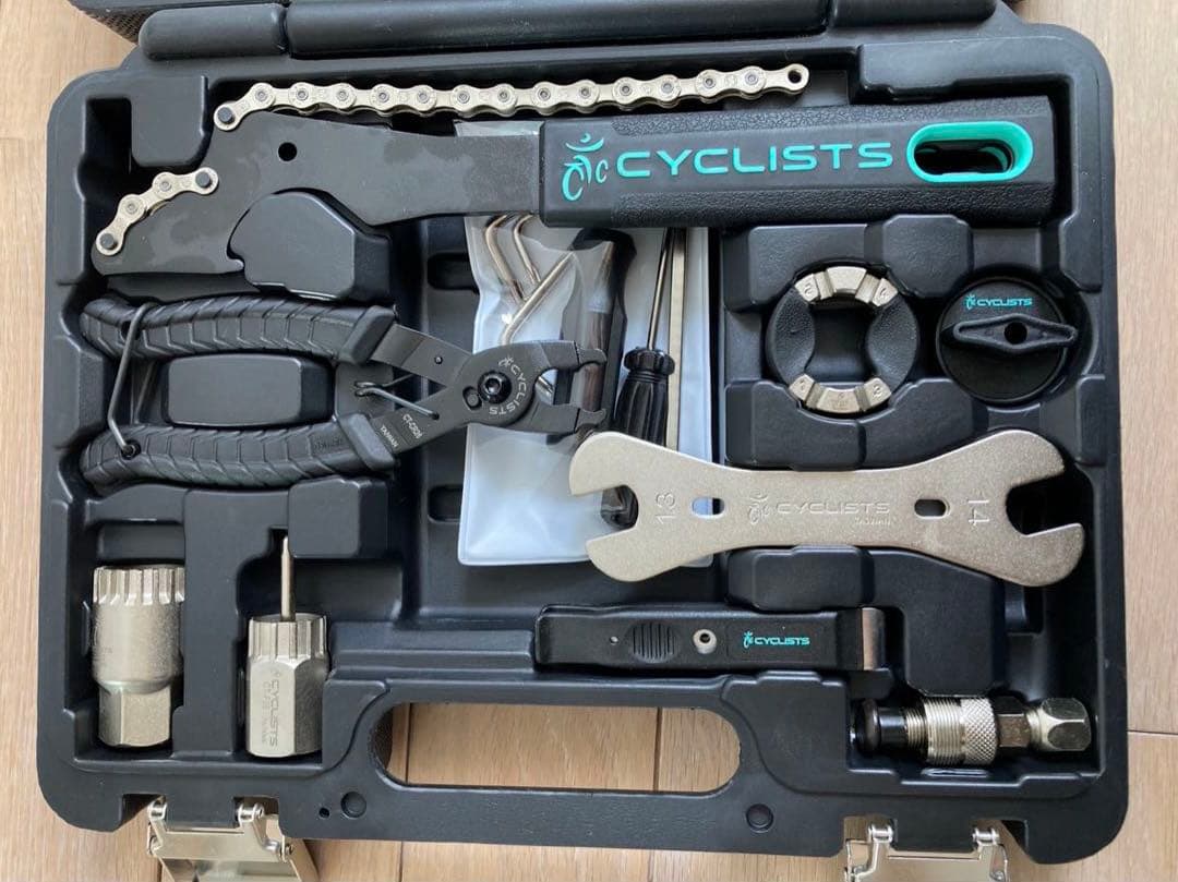 CYCLISTS 自転車用工具セット ケース付き