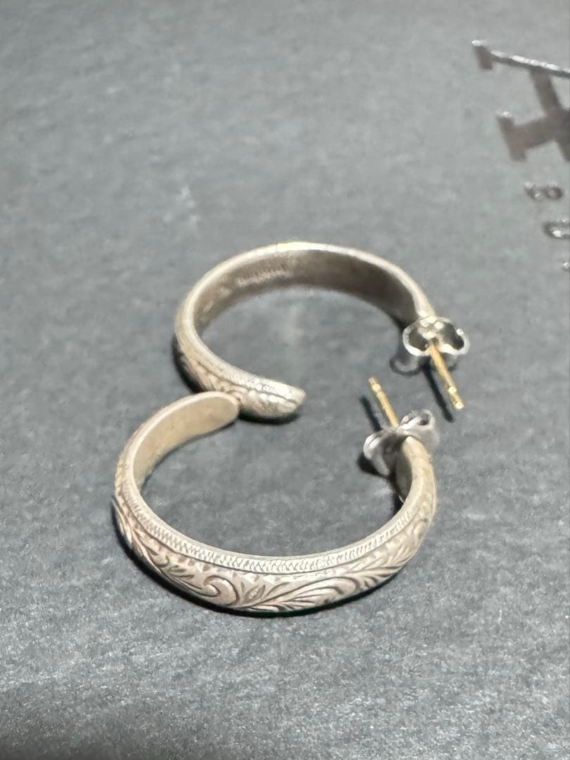 アクセサリー Antidote silver950 ENGRAVED HOOP ERRAING