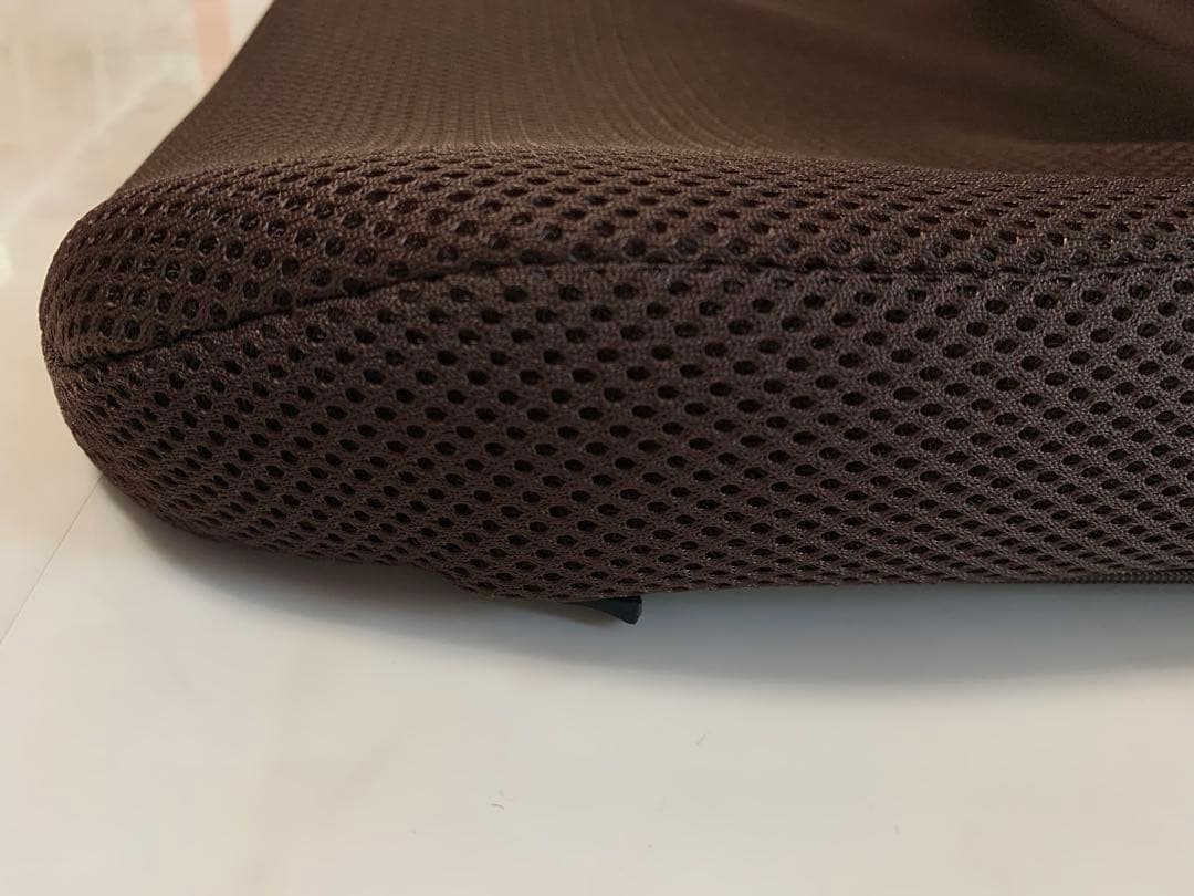 美品　p!nto pinto 姿勢矯正クッション ブラウン