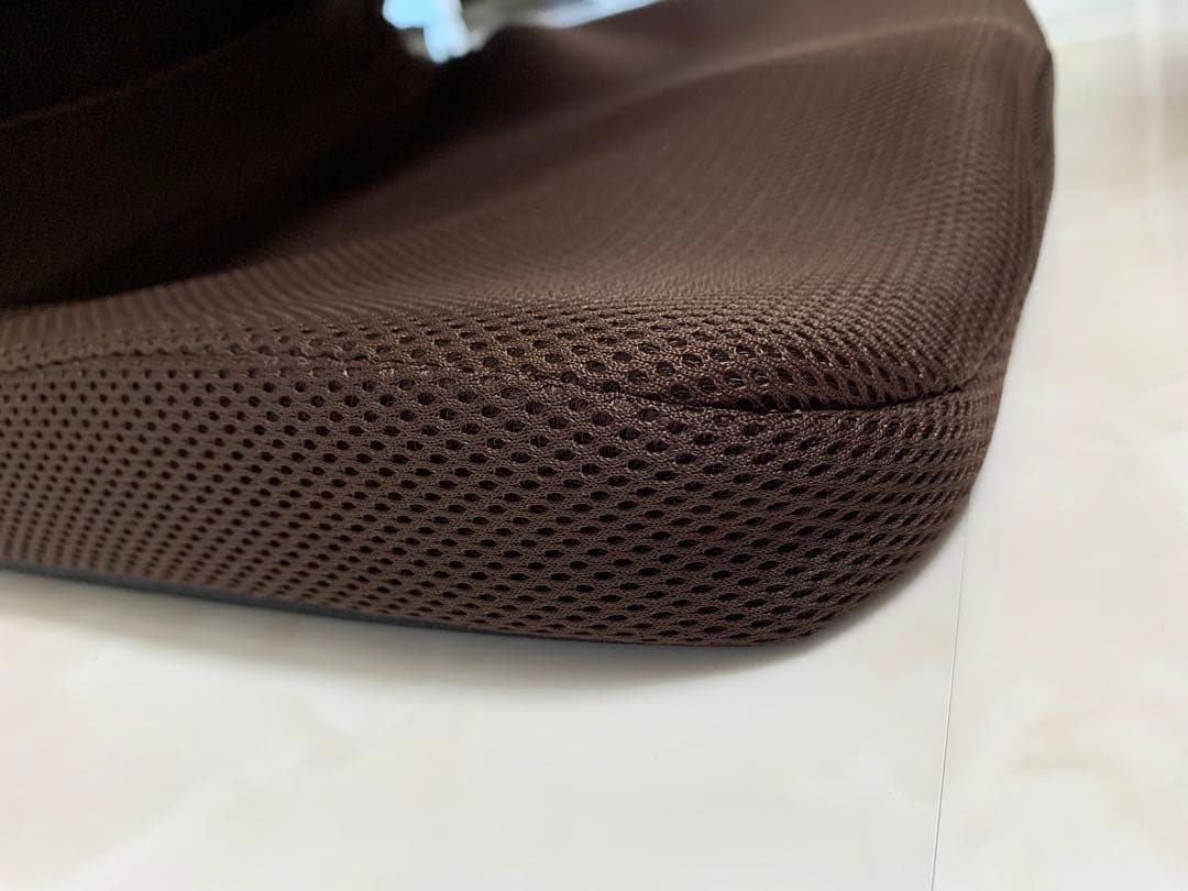 美品　p!nto pinto 姿勢矯正クッション ブラウン