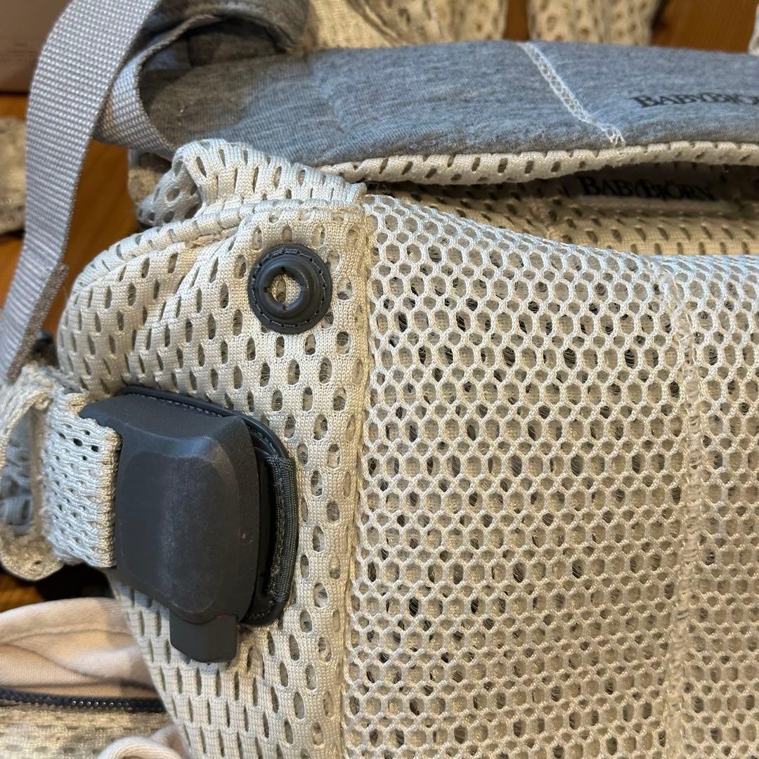 BABYBJÖRN 抱っこ紐 HARMONY メッシュ　ハーモニー　クリーム