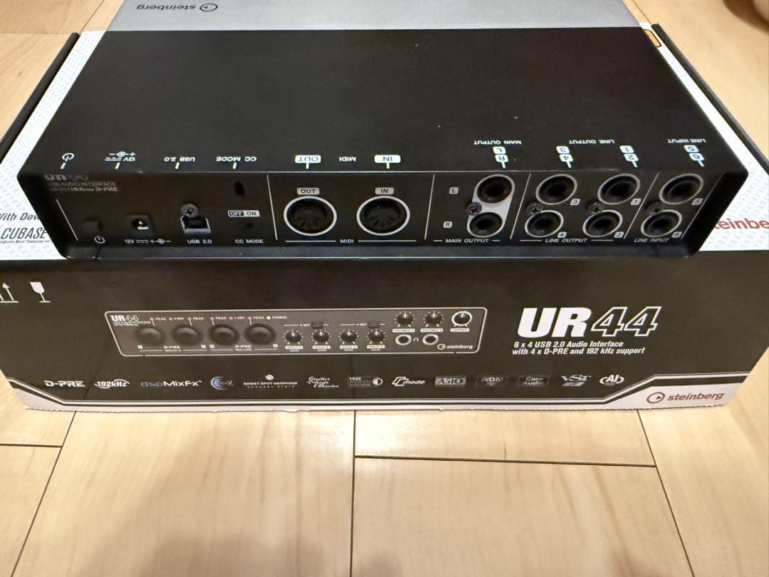 STEINBERG UR44 【オーディオインターフェイス】