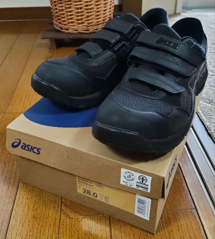 【極美品】WINJOB CP215 ASICS 安全靴 28.0cm ブラック