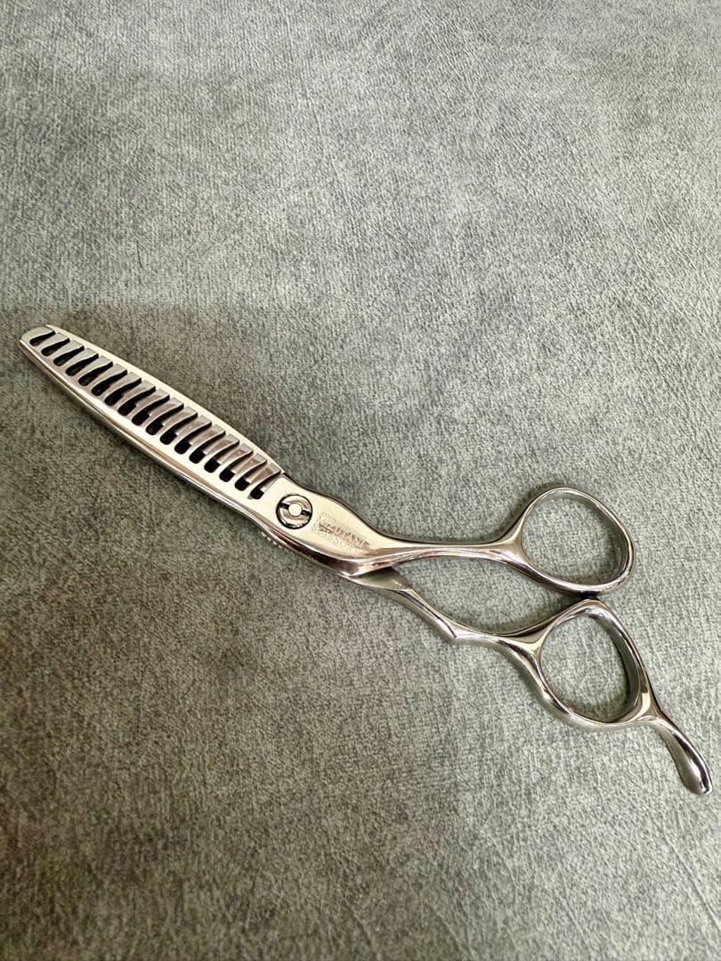 新品同様 ミズタニシザー Fit PUFFIN THINNING17 逆刃