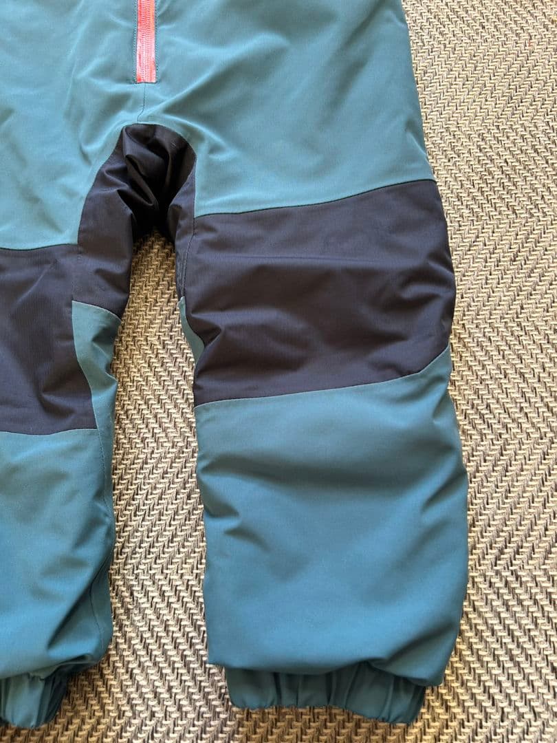 patagonia　キッズ　スノーウェア　2T 美品