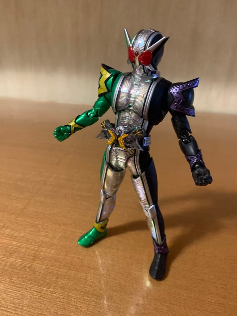 S.H.Figuarts真骨彫　仮面ライダーWサイクロンジョーカーエクストリーム