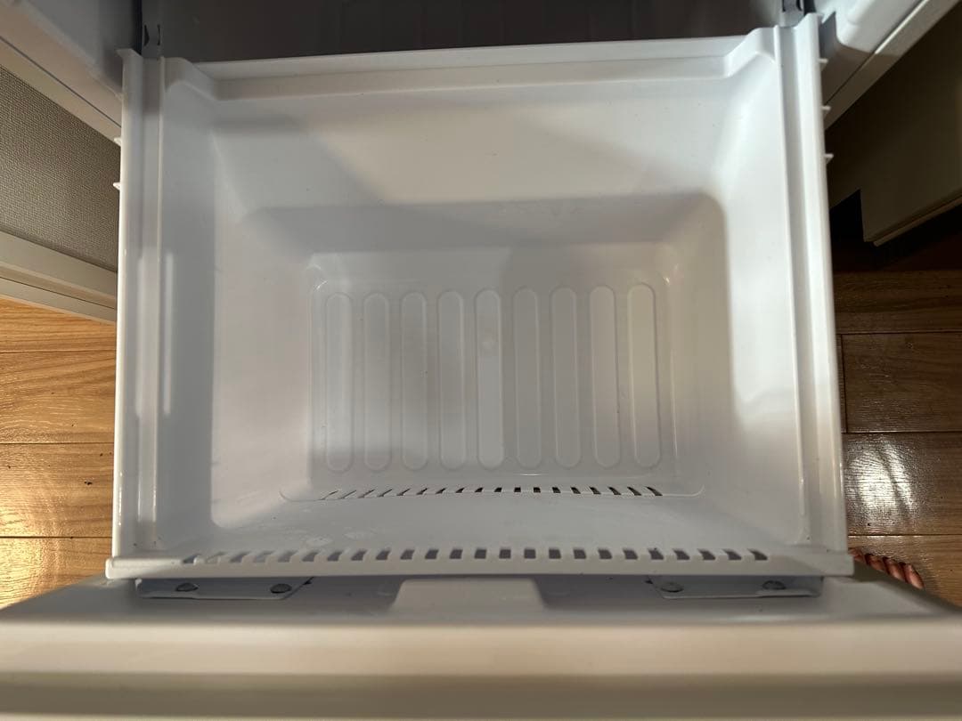 【美品】 2020年製 シャープ 137L 冷蔵庫 どっちもドア