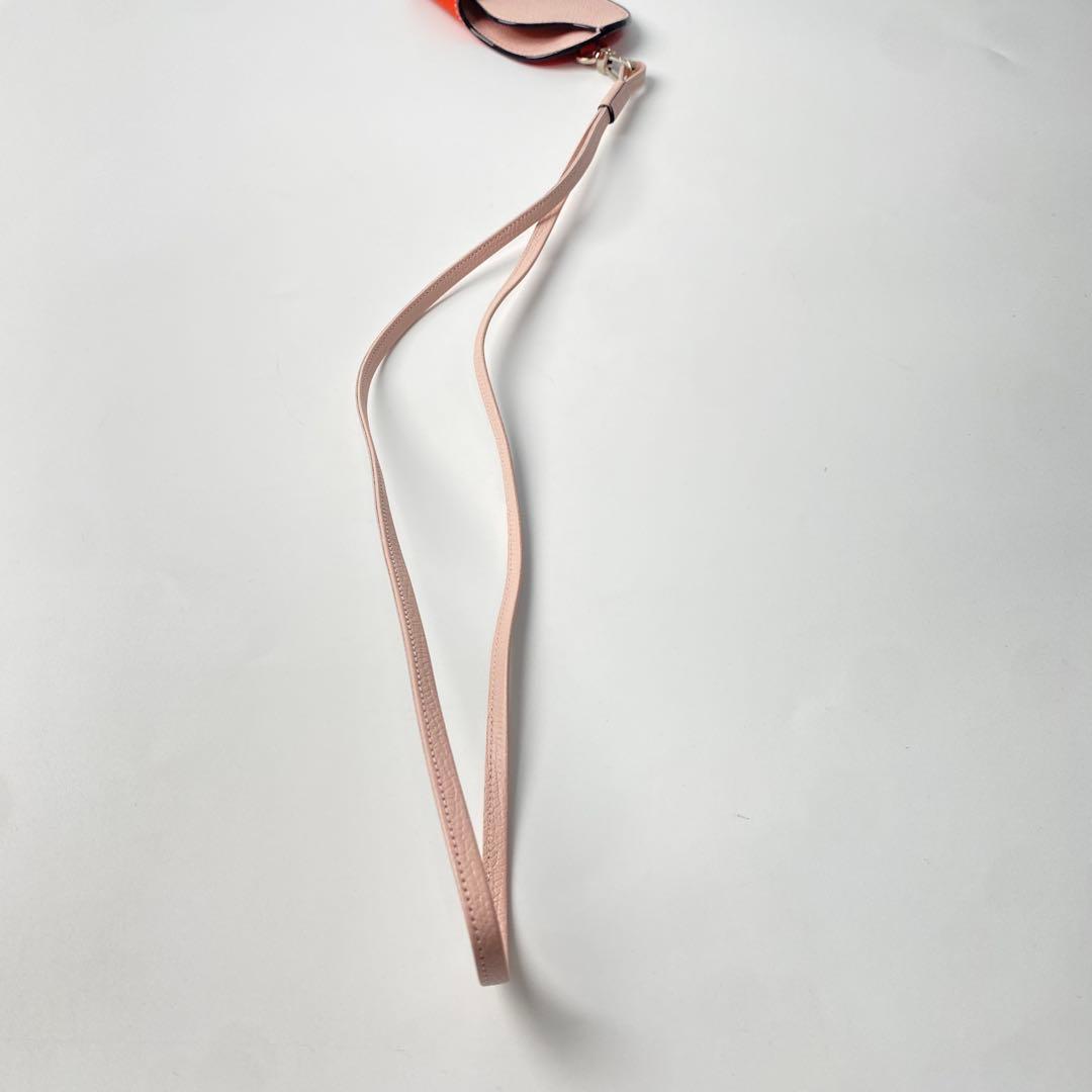 未使用 ヴァレクストラValextra ストラップ付 メガネケース.