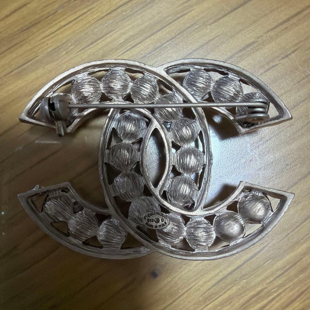 CHANEL CCロゴ ブローチ パール クリスタル