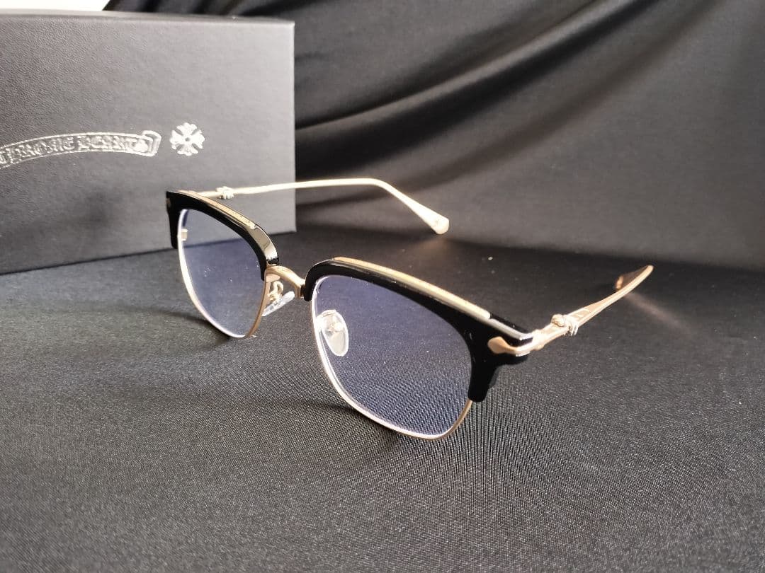 ハーフフレームゴールド　ブルーライトカット　クリアレンズ伊達メガネ