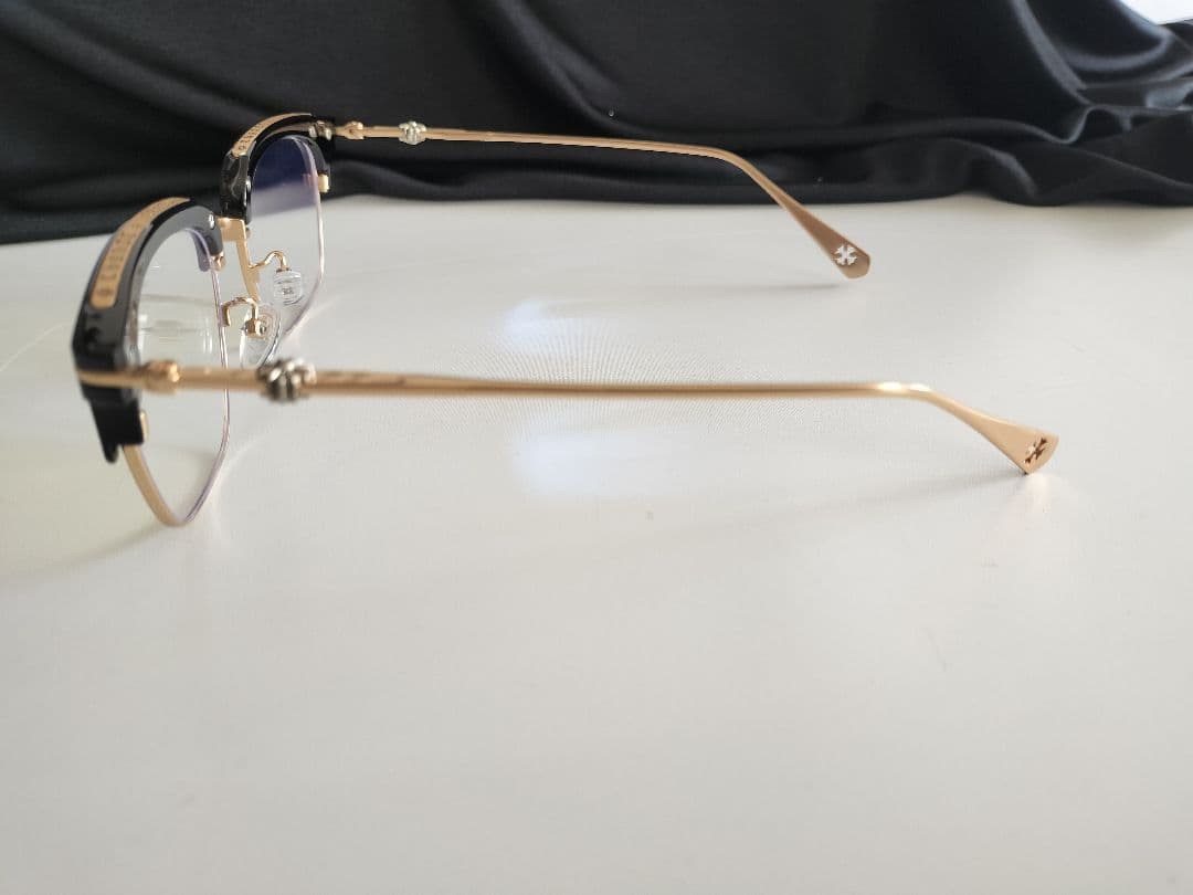 ハーフフレームゴールド　ブルーライトカット　クリアレンズ伊達メガネ