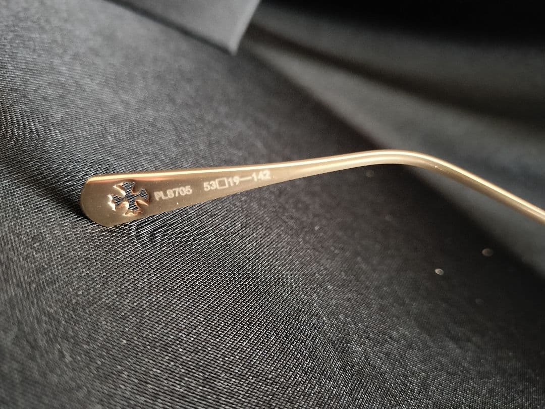 ハーフフレームゴールド　ブルーライトカット　クリアレンズ伊達メガネ