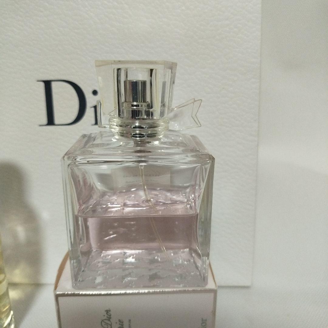 クリスチャン・ディオール　香水セット　紙袋付き。
