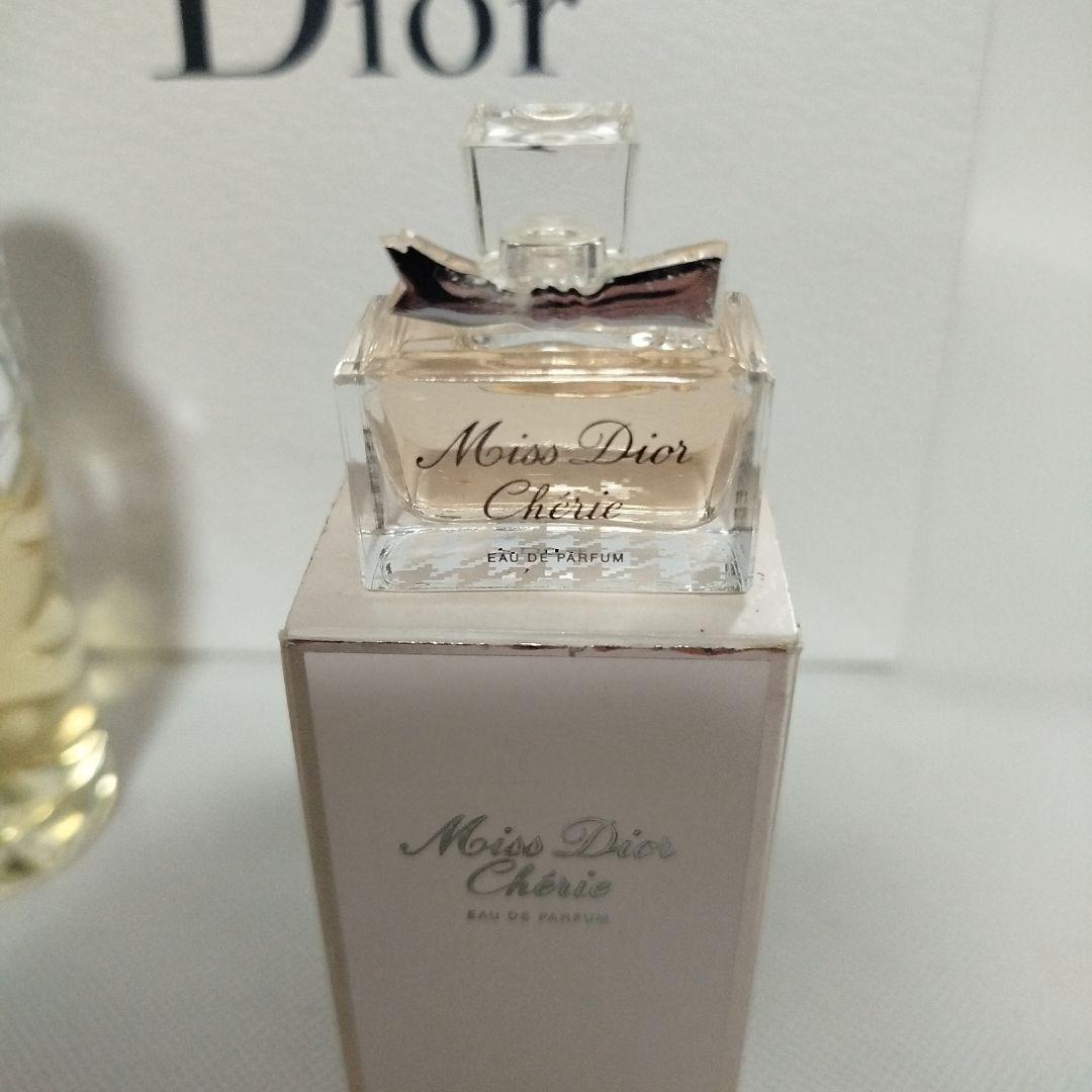 クリスチャン・ディオール　香水セット　紙袋付き。