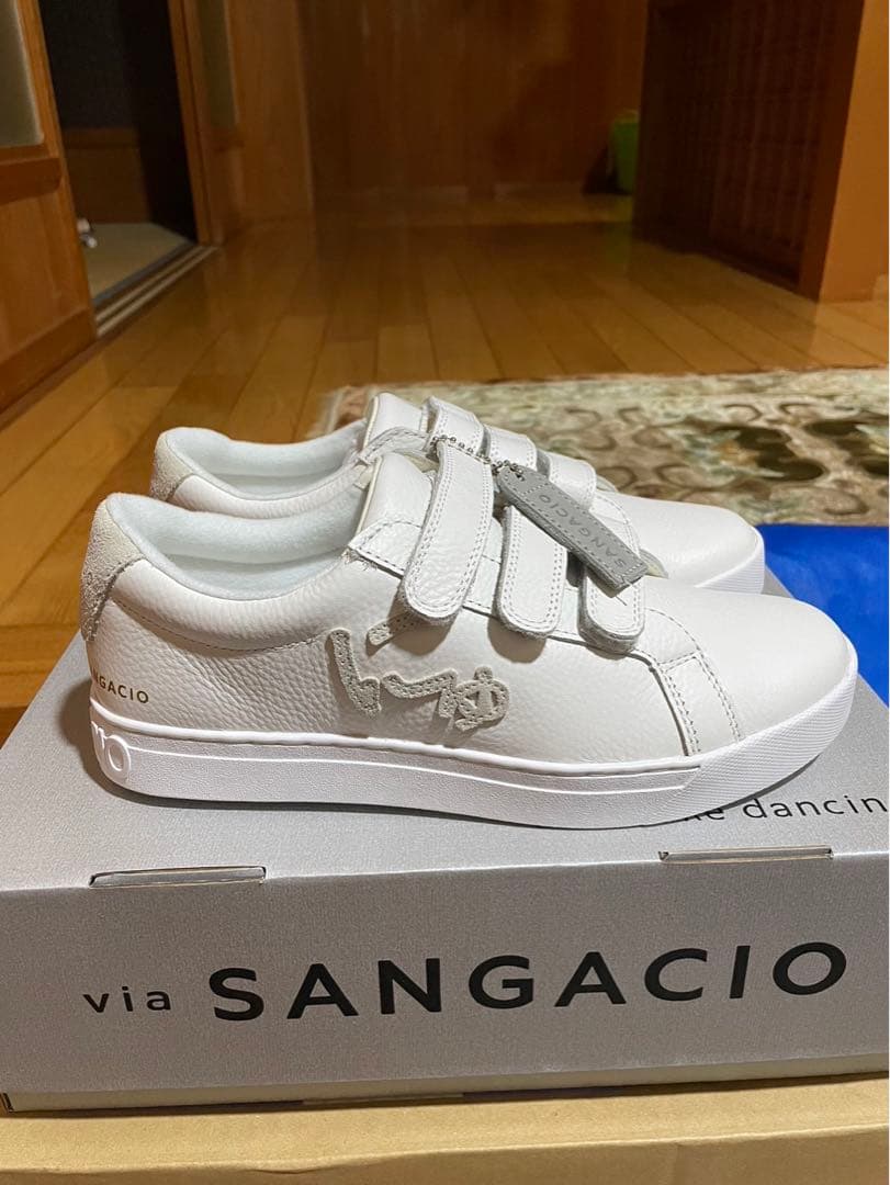 a*u様 サンガッチョ　SANGACIO ホワイト スニーカー ベルクロ　スニー