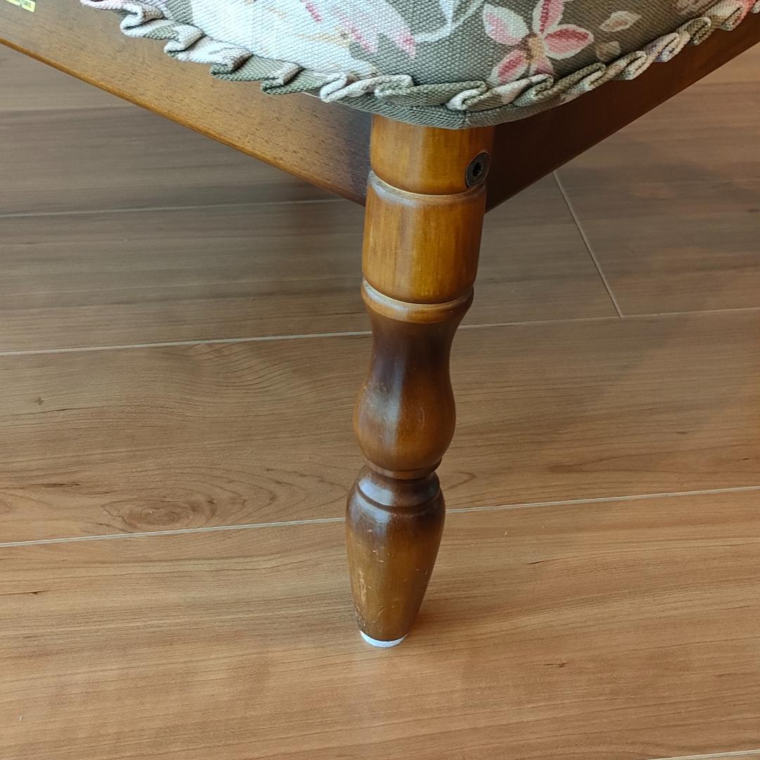 カリモク　オットマン　コロニアル　フリージアグリーン　スツール