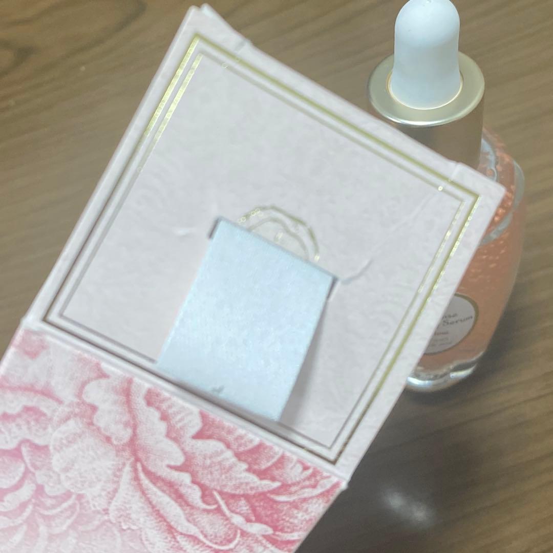 SABON フローラルハイドレイティングセラム