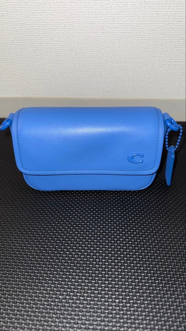 COACH チャーターフラップクロスボディ18