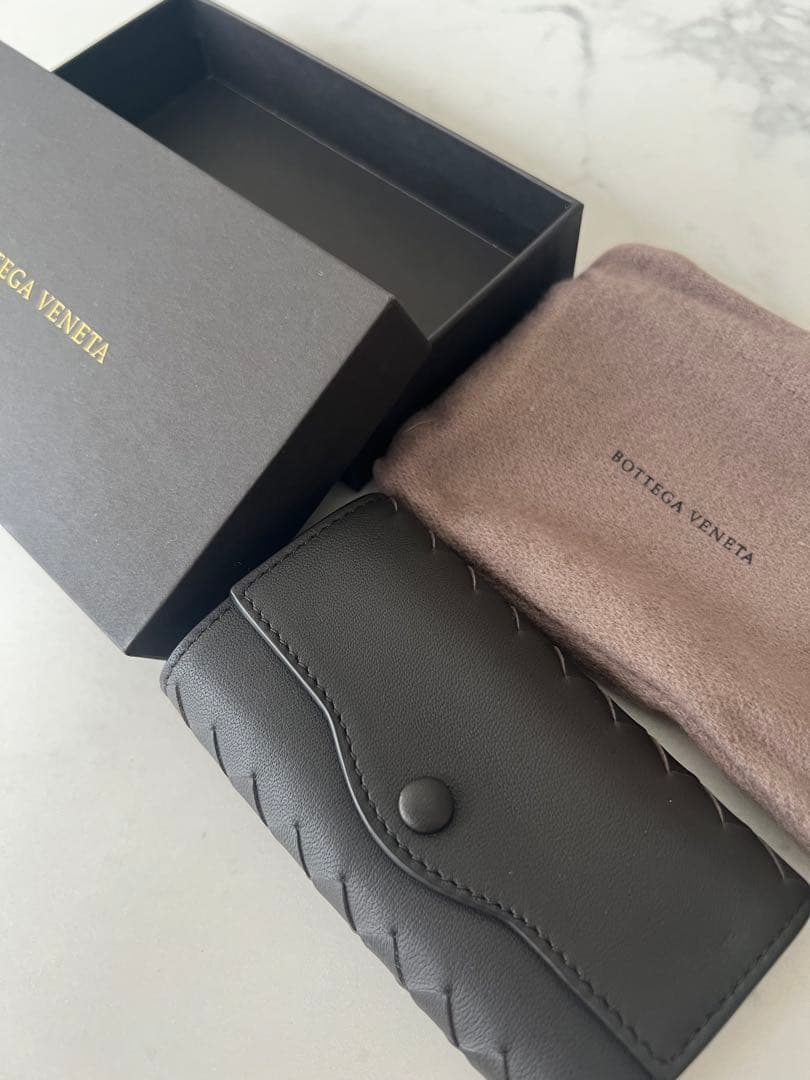 BOTTEGA VENETA ブラウンキーケース
