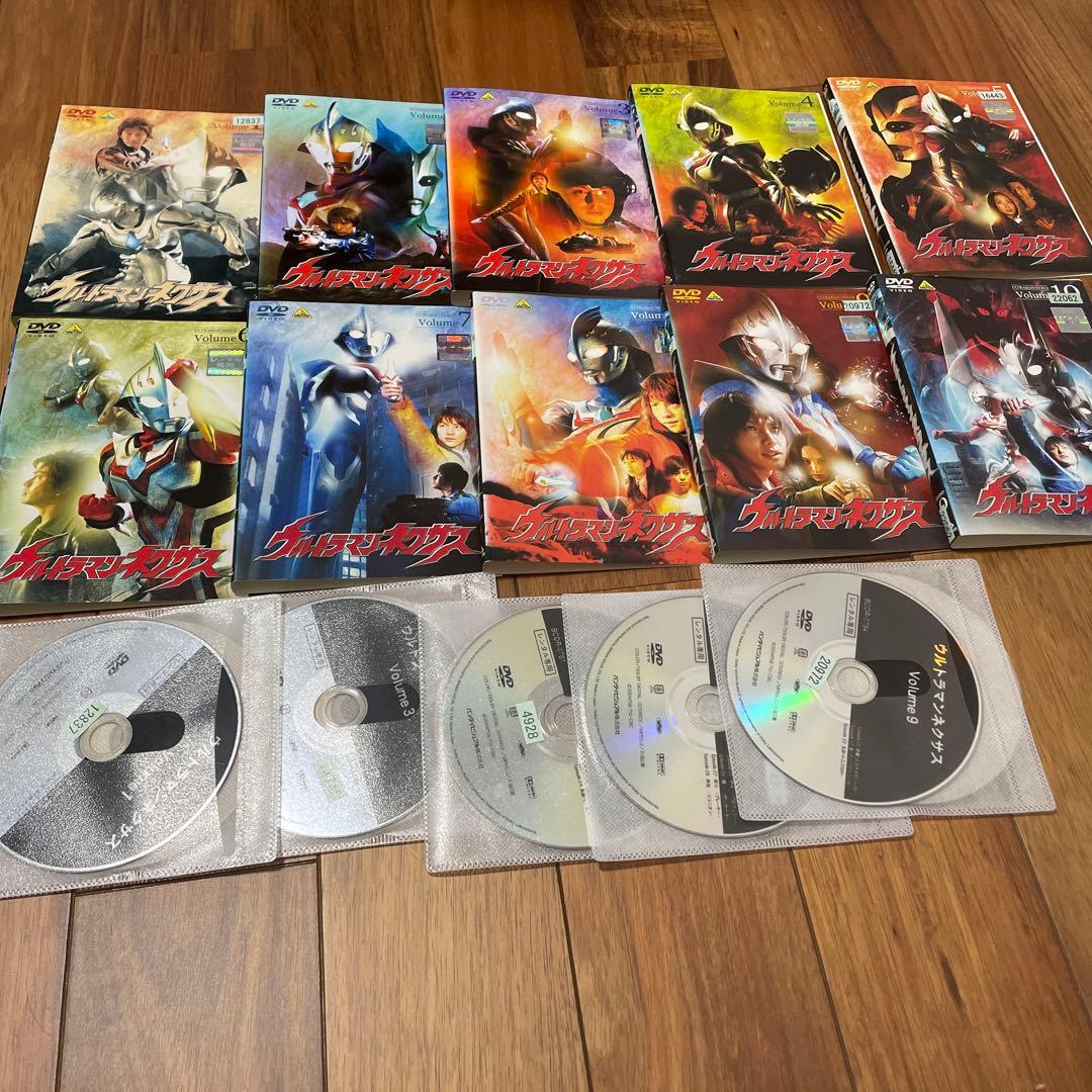 ウルトラマン　ネクサス　全巻　DVD 10巻　レンタル品　2005年　TV 放送