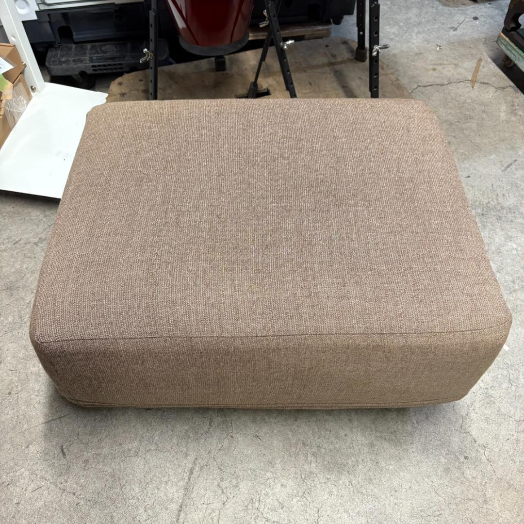 カッシーナixc. グランダンゴロ オットマン F・ビンファレ 色ヤケ有