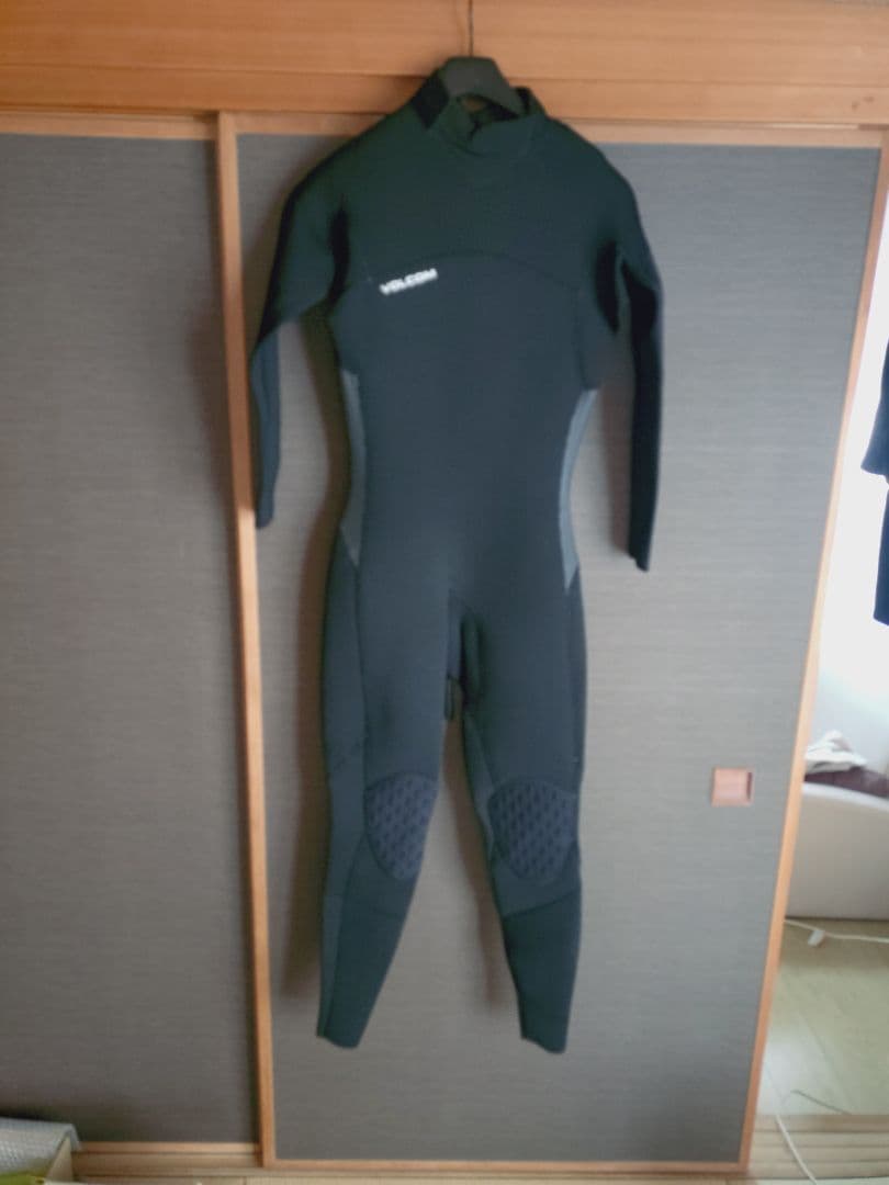 Volcom 3/2mm ブラック フルスーツウェットスーツ S