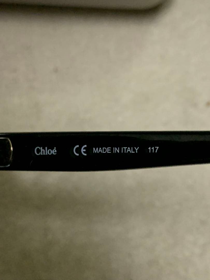 Chloé ブラック サングラス 117。新品未使用。