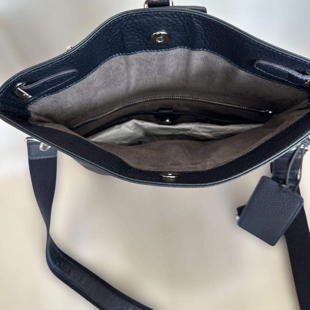 PELLE MORBIDA ペッレ モルビダ　ショルダーバッグ