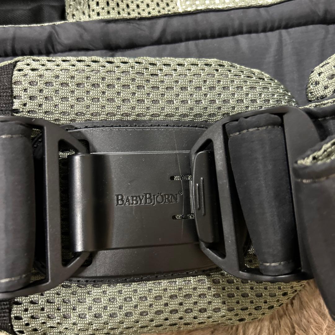 美品　ベビービョルン 抱っこひも HARMONY ダークグリーン