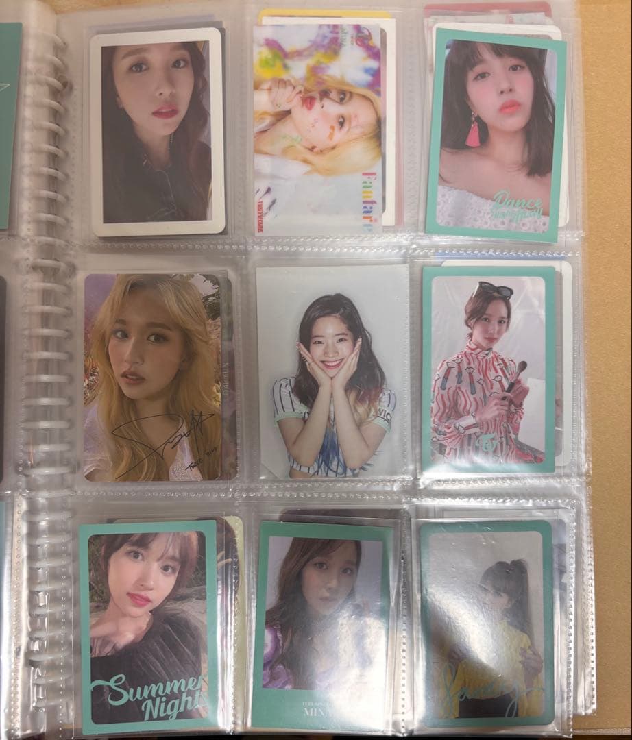 TWICE CD・グッズ・トレカまとめ売り