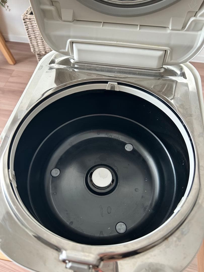 【送料込み】美品Panasonic IHジャー炊飯器　SR-HB107