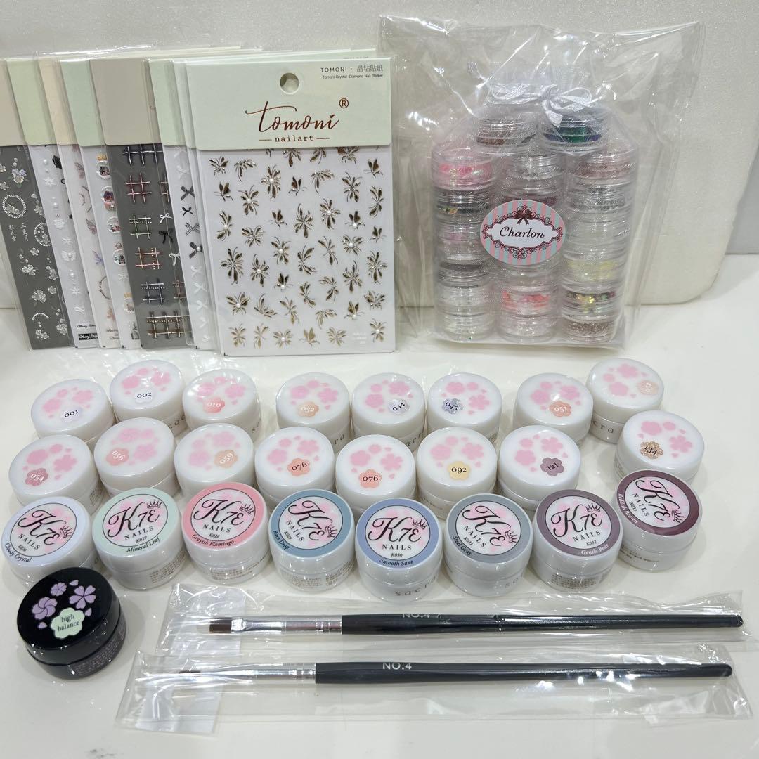 sacra サクラ ジェルネイル 他カラー24個＋ブラシ　シャルロンラメセット