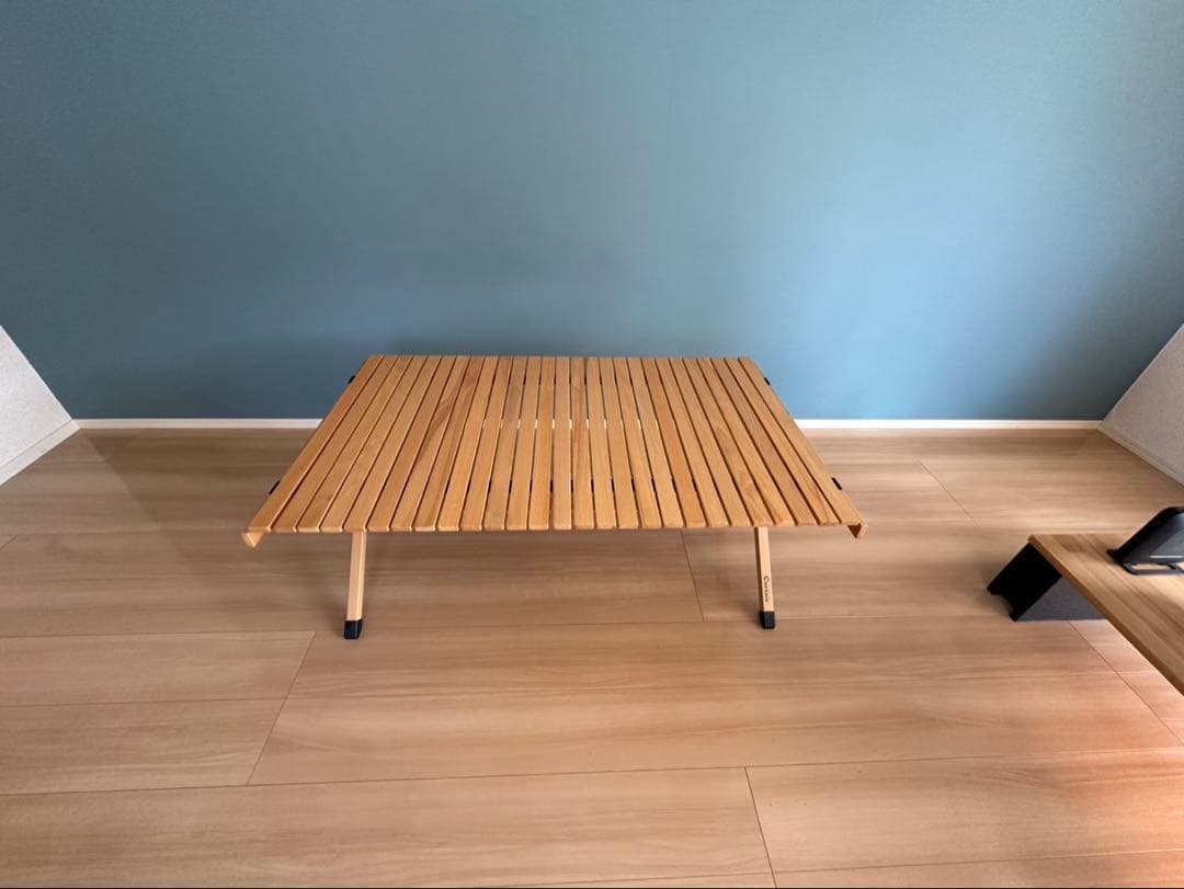 Curiace 折りたたみ木製アウトドアテーブル