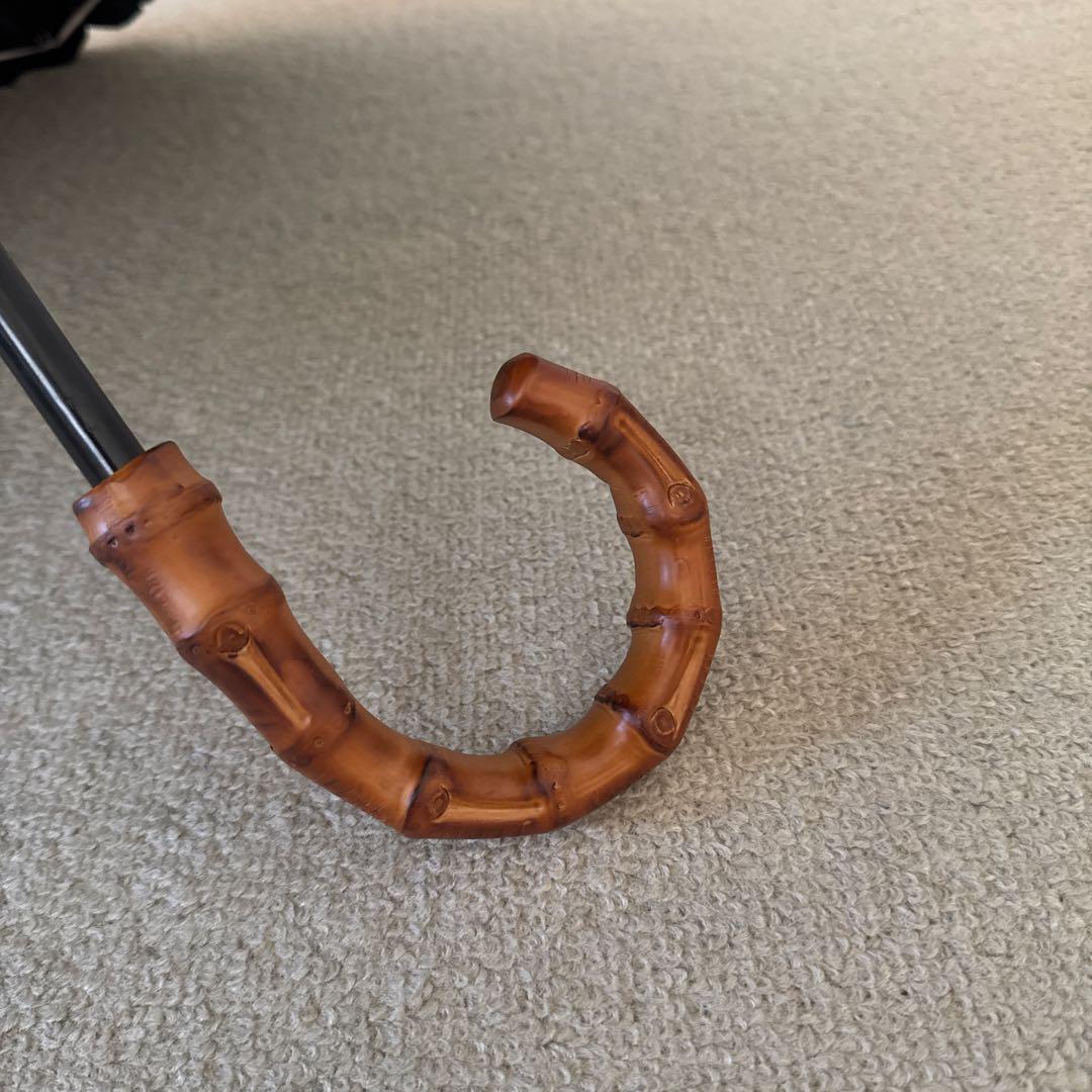 美品芦屋ロサブランベージュ×ブラック フリル付き2段折りたたみ傘