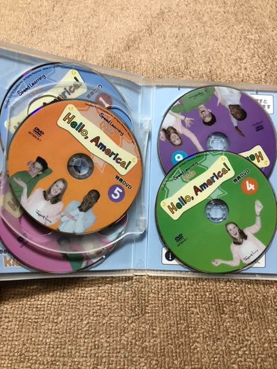 2016年版ディズニー英語のCDとDVD、未使用に近いうち、値下げ値下げました。