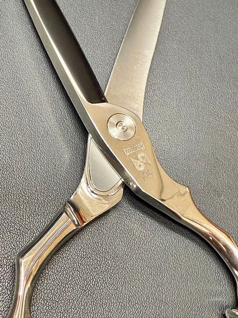 新品同様 トギノンシザー/TOGINON 最高峰 キングスプレッド7.0